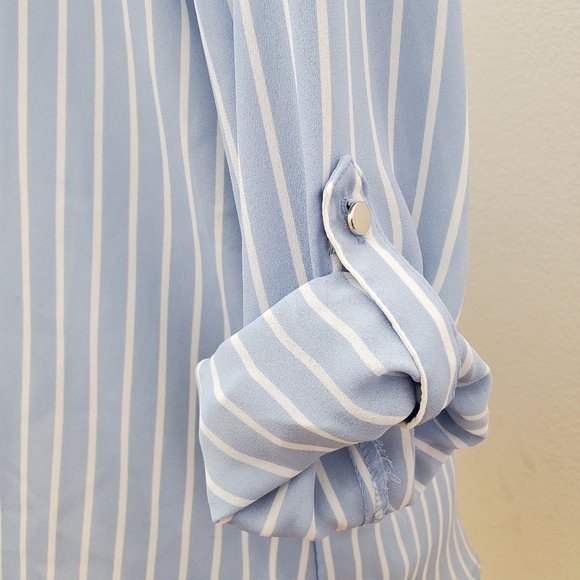 Women's Apt. 9® Convertible Button Tab Blue & White Blouses Size Petite Medium - Picture 8 of 14